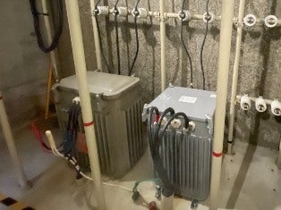 県立芸術大学体育館変圧器修繕工事 の施工写真 2枚目