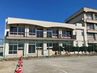 西中学校校舎増築工事(電気) の施工写真
