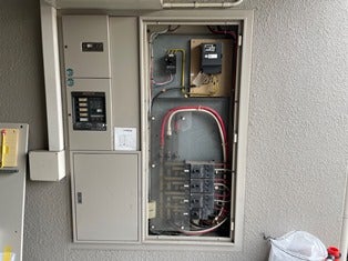 某所集合住宅　分電盤更新工事 の施工写真 5枚目
