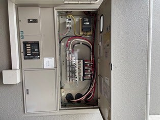 某所集合住宅　分電盤更新工事 の施工写真 6枚目