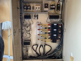 某所集合住宅　分電盤更新工事 の施工写真 7枚目