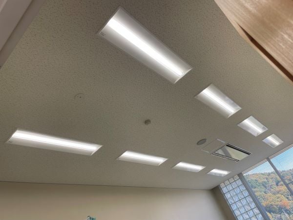 【守山】お部屋マッパーシステム設置に伴う照明改修 の施工写真 2枚目