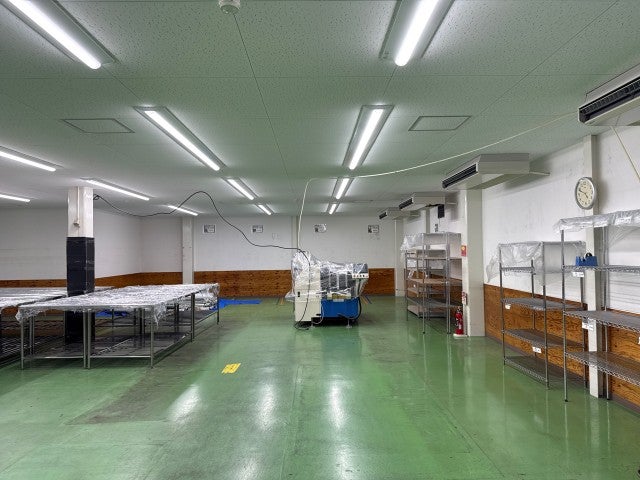 某所工場　省エネ改修工事 の施工写真 4枚目