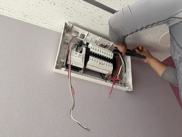 某所テナント　分電盤更新工事 の施工写真 2枚目